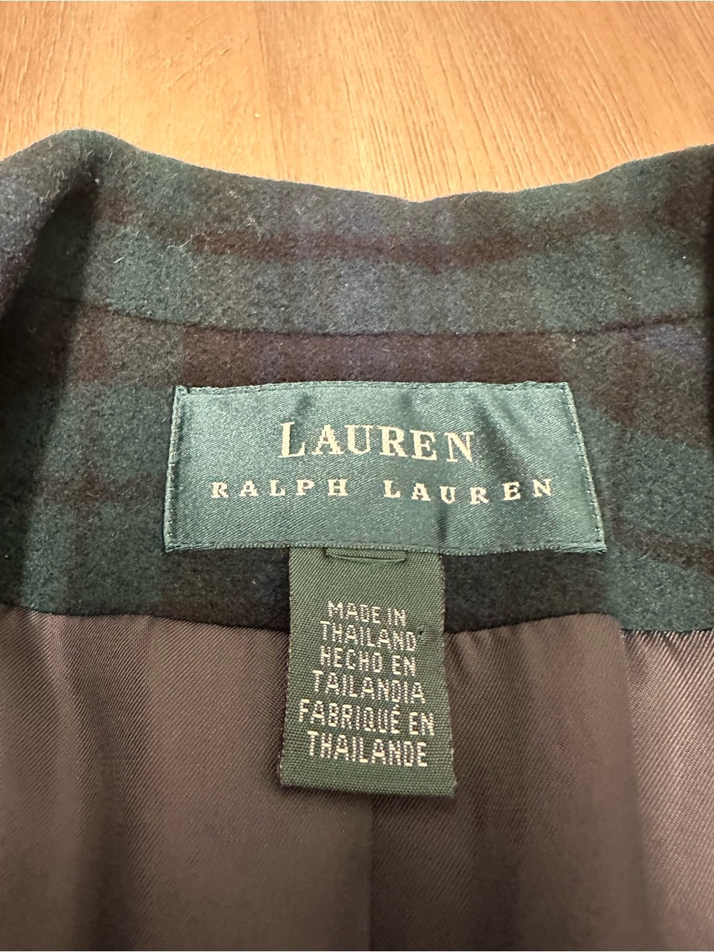 Ralph Lauren Women's Blazer Wool Cashmere Plaid w/ Crest Gold Buttons READ - Picture 6 of 15